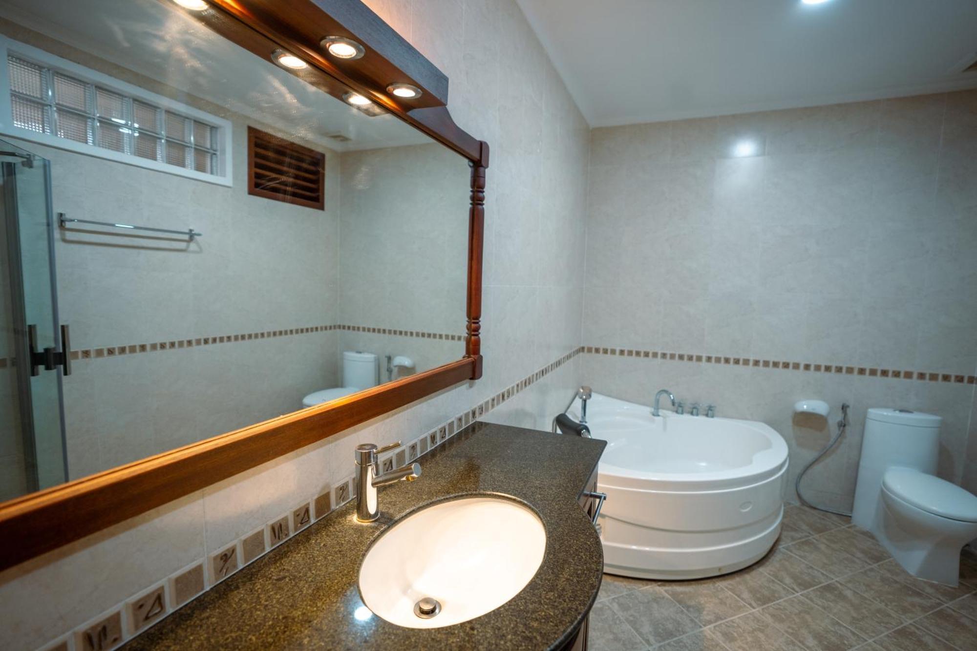 Hamptons Apartments Phnom Penh Zewnętrze zdjęcie