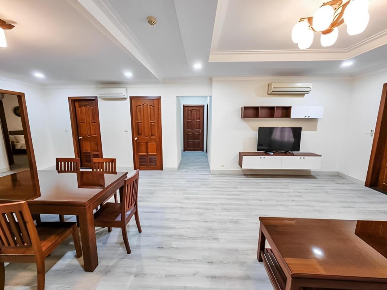 Hamptons Apartments Phnom Penh Zewnętrze zdjęcie