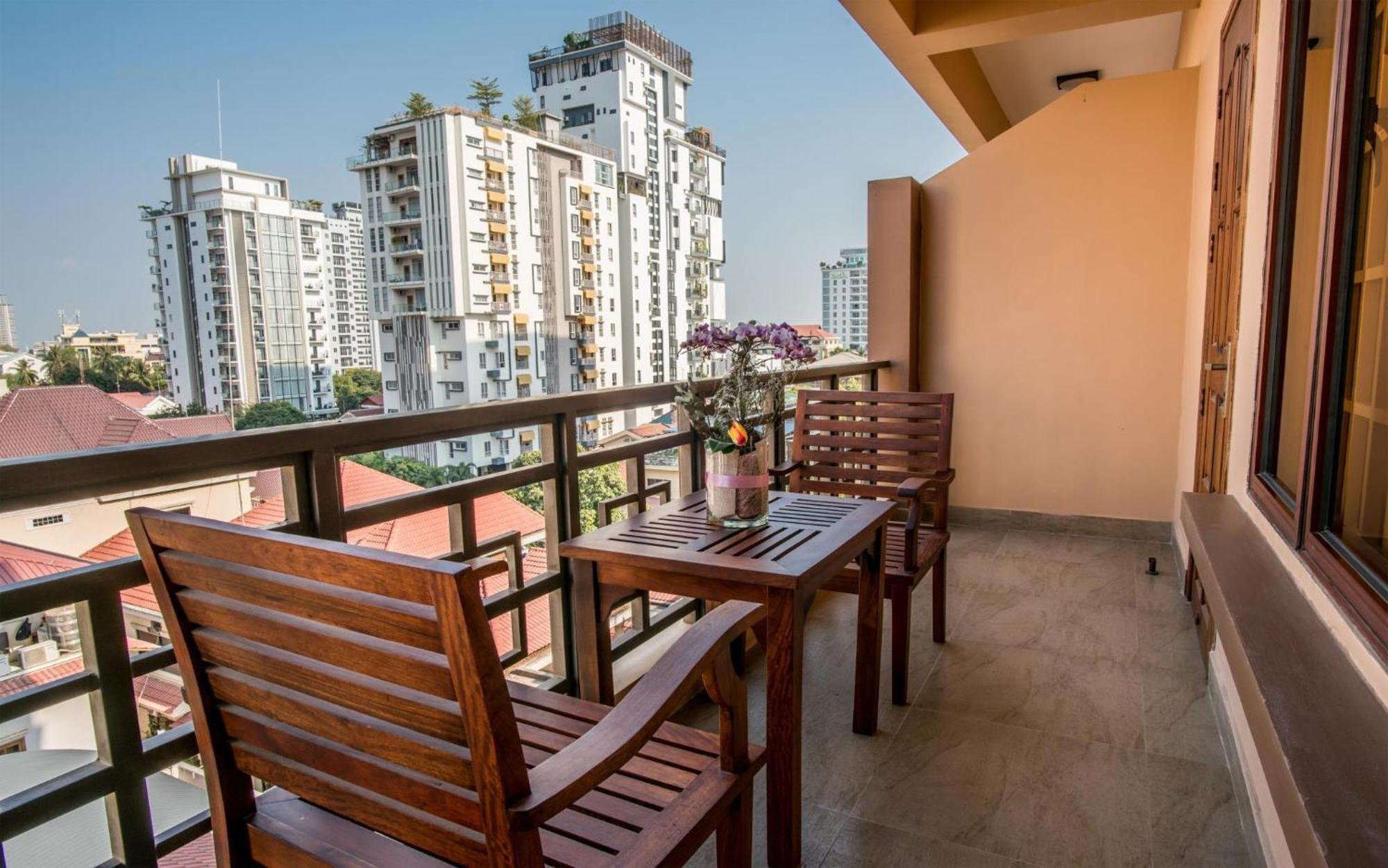 Hamptons Apartments Phnom Penh Zewnętrze zdjęcie