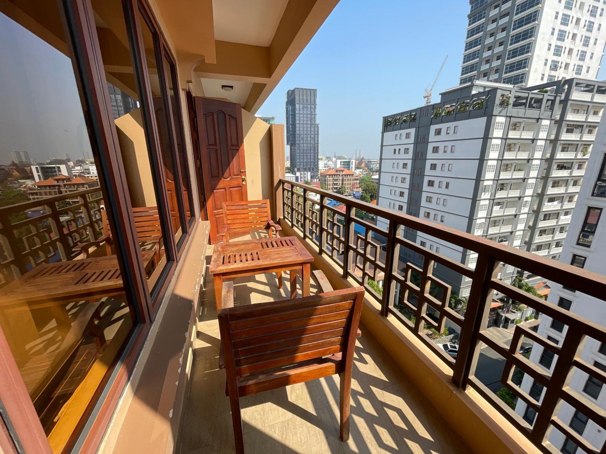Hamptons Apartments Phnom Penh Zewnętrze zdjęcie
